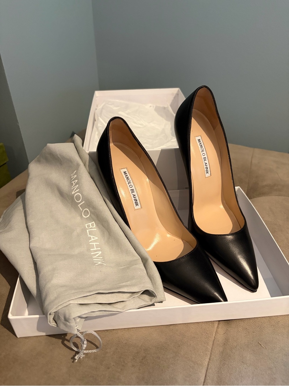 Manolo Blahnik Black Leather BB Pumps 38 NEVER WORN